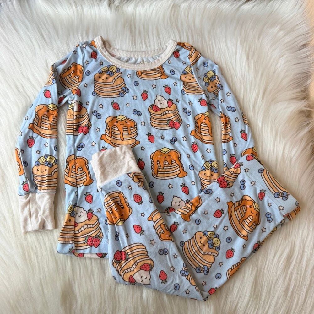 Caden Lane Brunch Buddies Two Piece Pajama Set Size 12-18 Months
